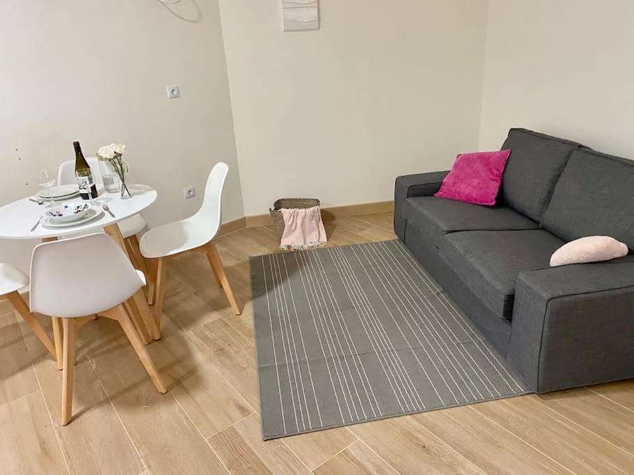 La Casa Del Arbol Apartment กอร์คูบิญอน ภายนอก รูปภาพ