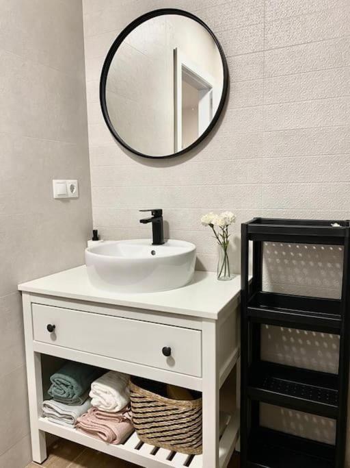 La Casa Del Arbol Apartment กอร์คูบิญอน ภายนอก รูปภาพ