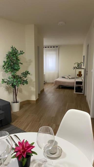 La Casa Del Arbol Apartment กอร์คูบิญอน ภายนอก รูปภาพ